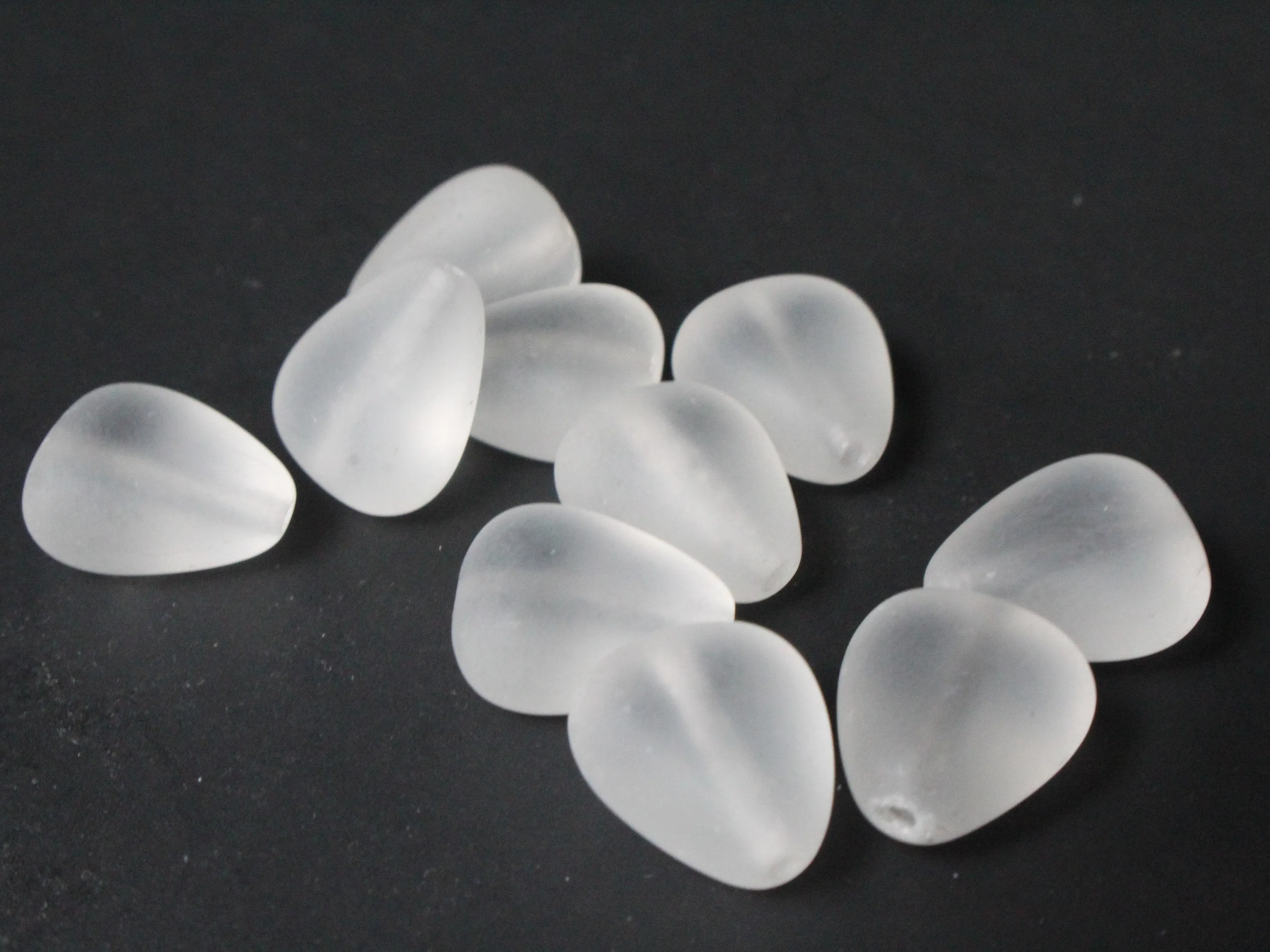 10 14mm x 12mm Frosted Clear Glass Beads Vintage Triangle Beads to String