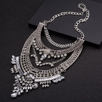 Beatiful Shining Crystal Inlaid Alloy Necklace