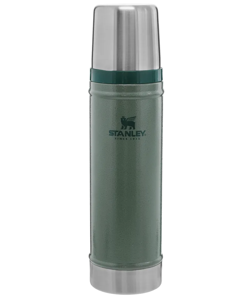 Stanley Classic Thermos 591 ml - Compact Durability for On-the-Go